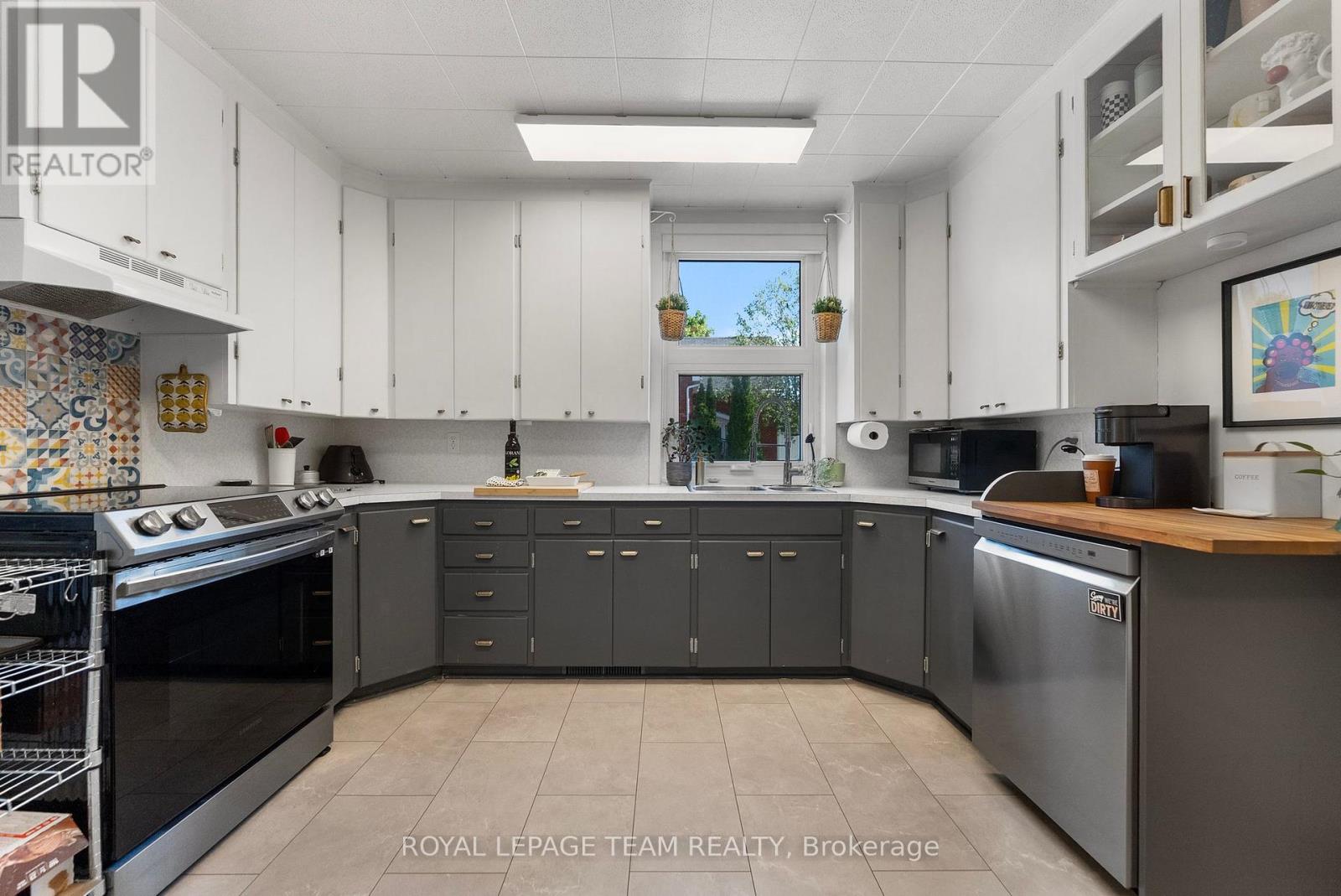 212 Prince Street W, Renfrew, Ontario  K7V 2V7 - Photo 13 - X12363102