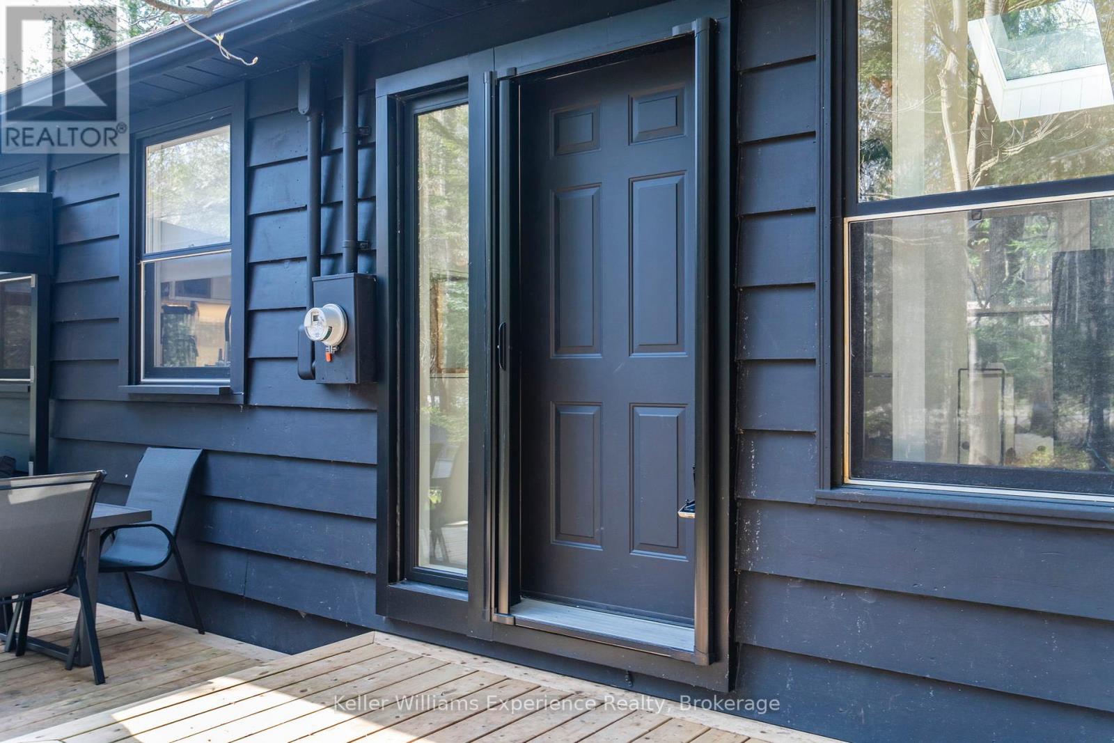 1 Sundown Road, Tiny, Ontario  L0L 2J0 - Photo 4 - S12151465