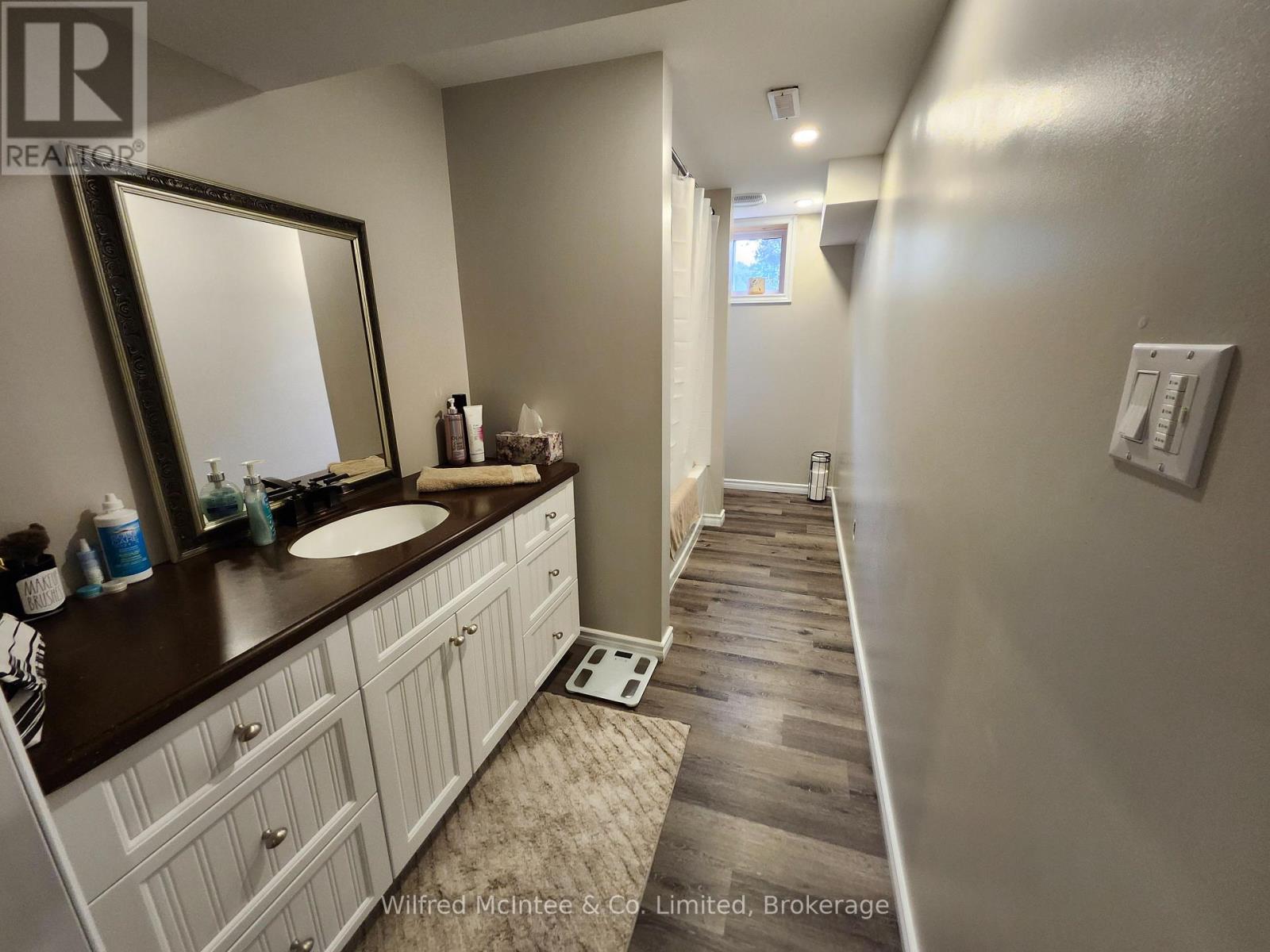 27 William Street N, Minto, Ontario  N0G 1M0 - Photo 32 - X12363105