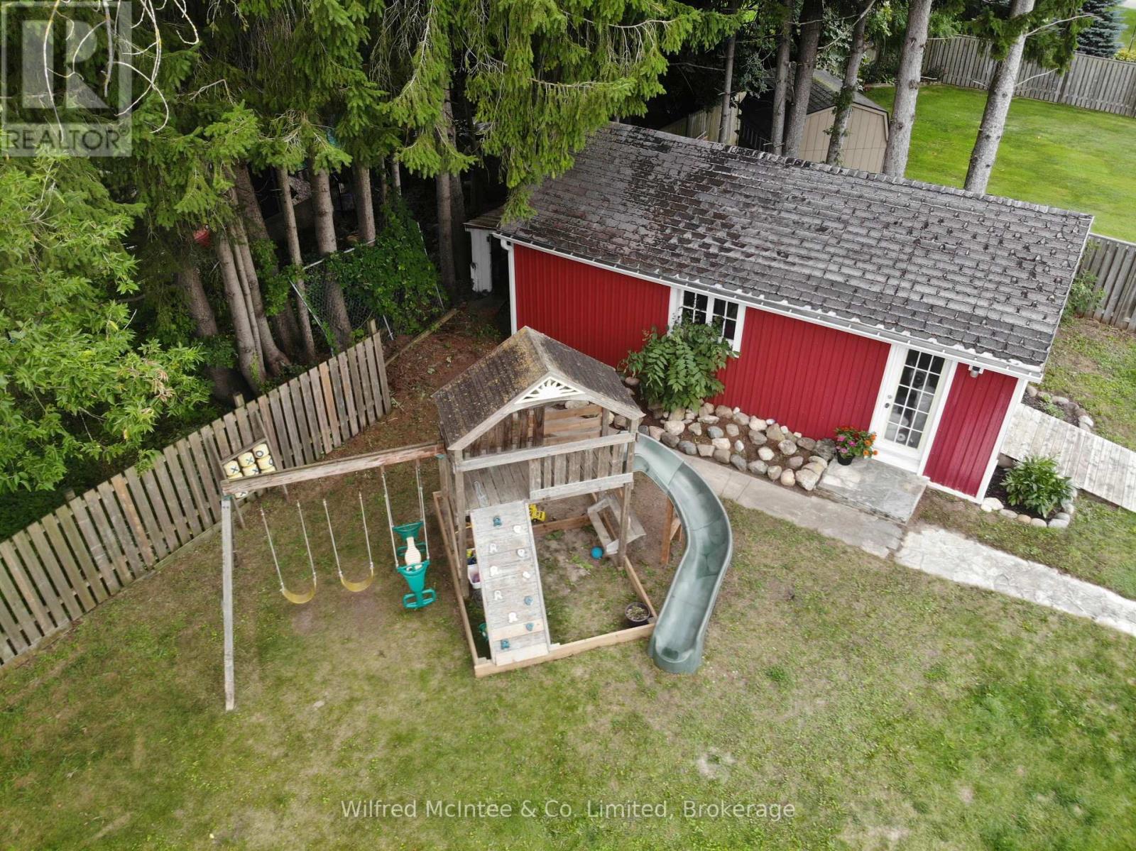 27 William Street N, Minto, Ontario  N0G 1M0 - Photo 40 - X12363105