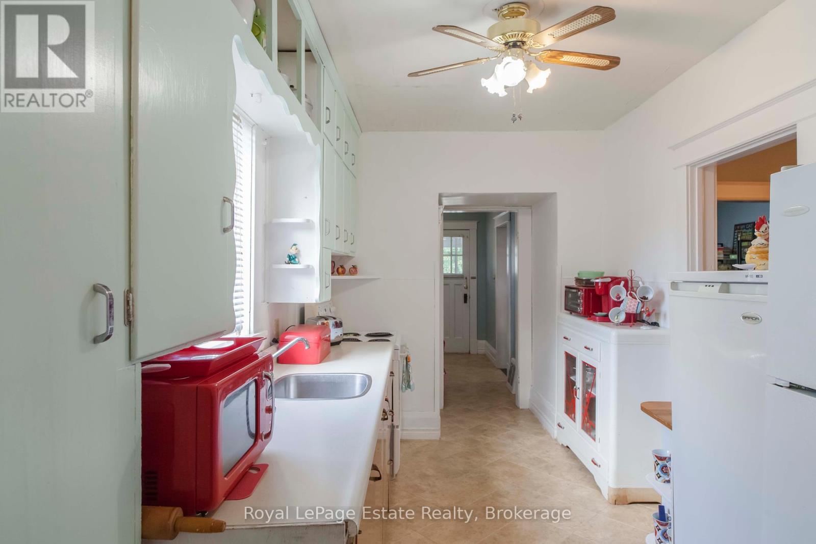 333 12th Street E, Owen Sound, Ontario  N4K 1W1 - Photo 7 - X12361610
