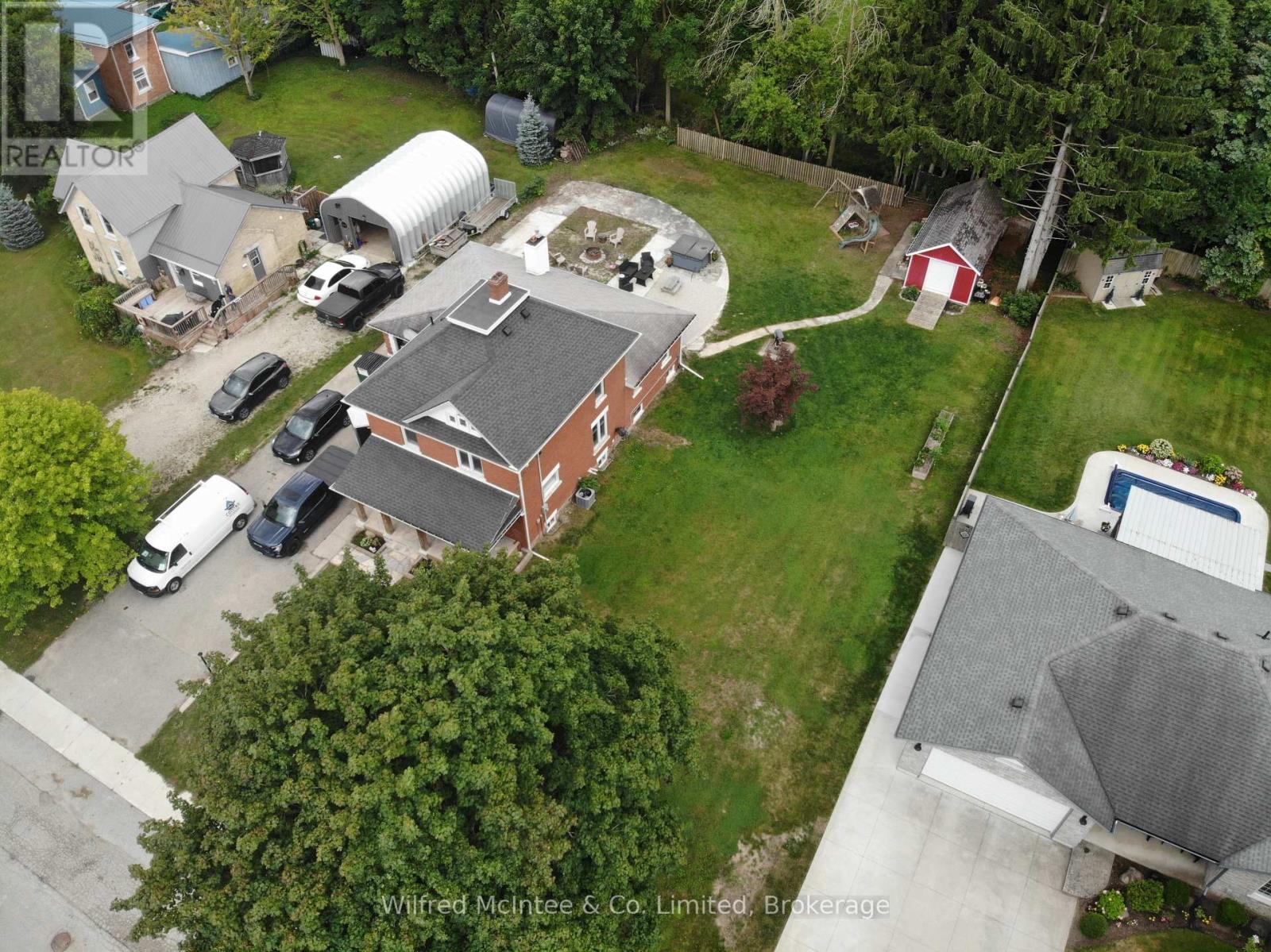 27 William Street N, Minto, Ontario  N0G 1M0 - Photo 37 - X12363105