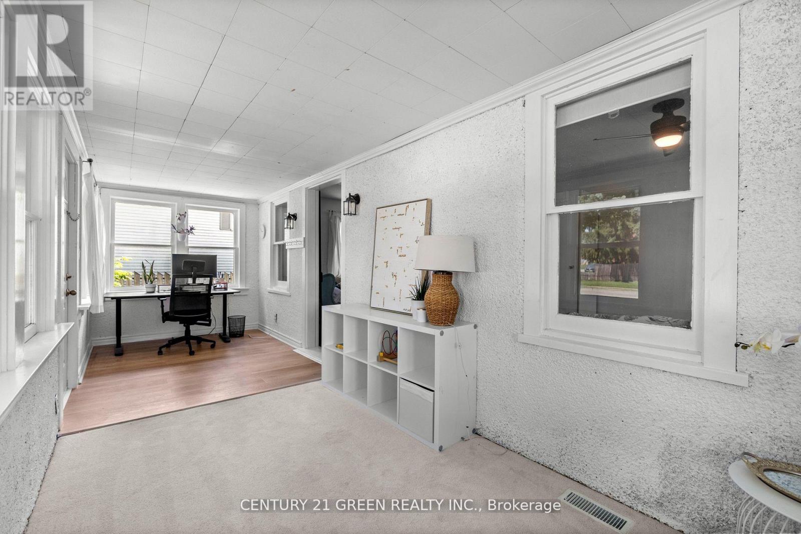 50 Elgin Street S, Cambridge, Ontario  N1R 5G5 - Photo 14 - X12362993