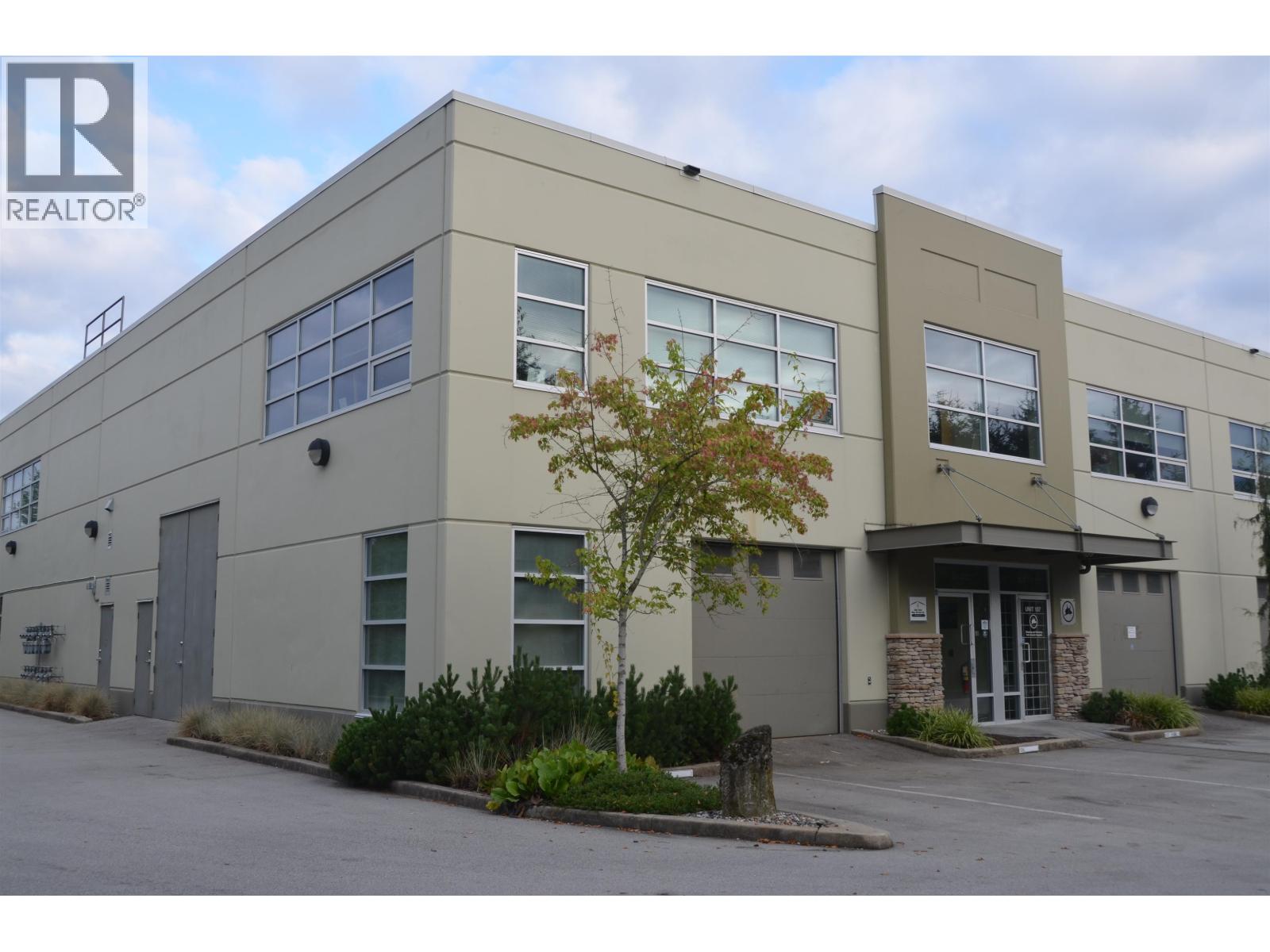 212 2411 DOLLARTON HIGHWAY, North Vancouver, British Columbia