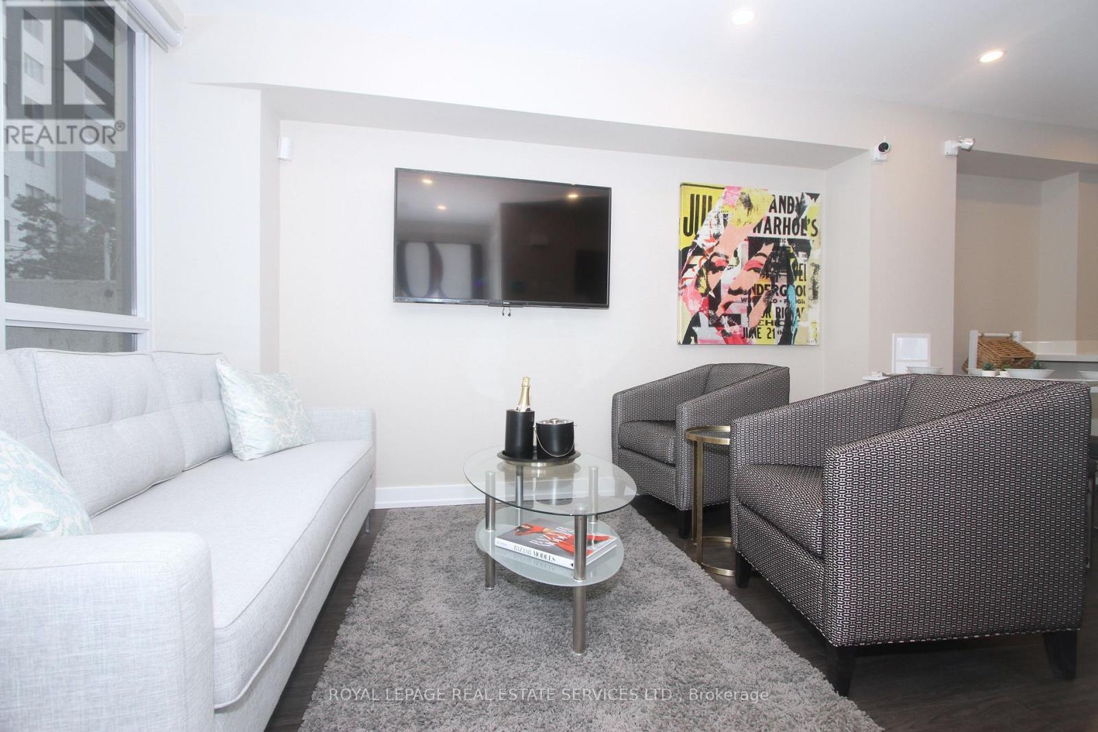 284 Bleecker Street, Toronto, Ontario  M4X 1K7 - Photo 2 - C12363116