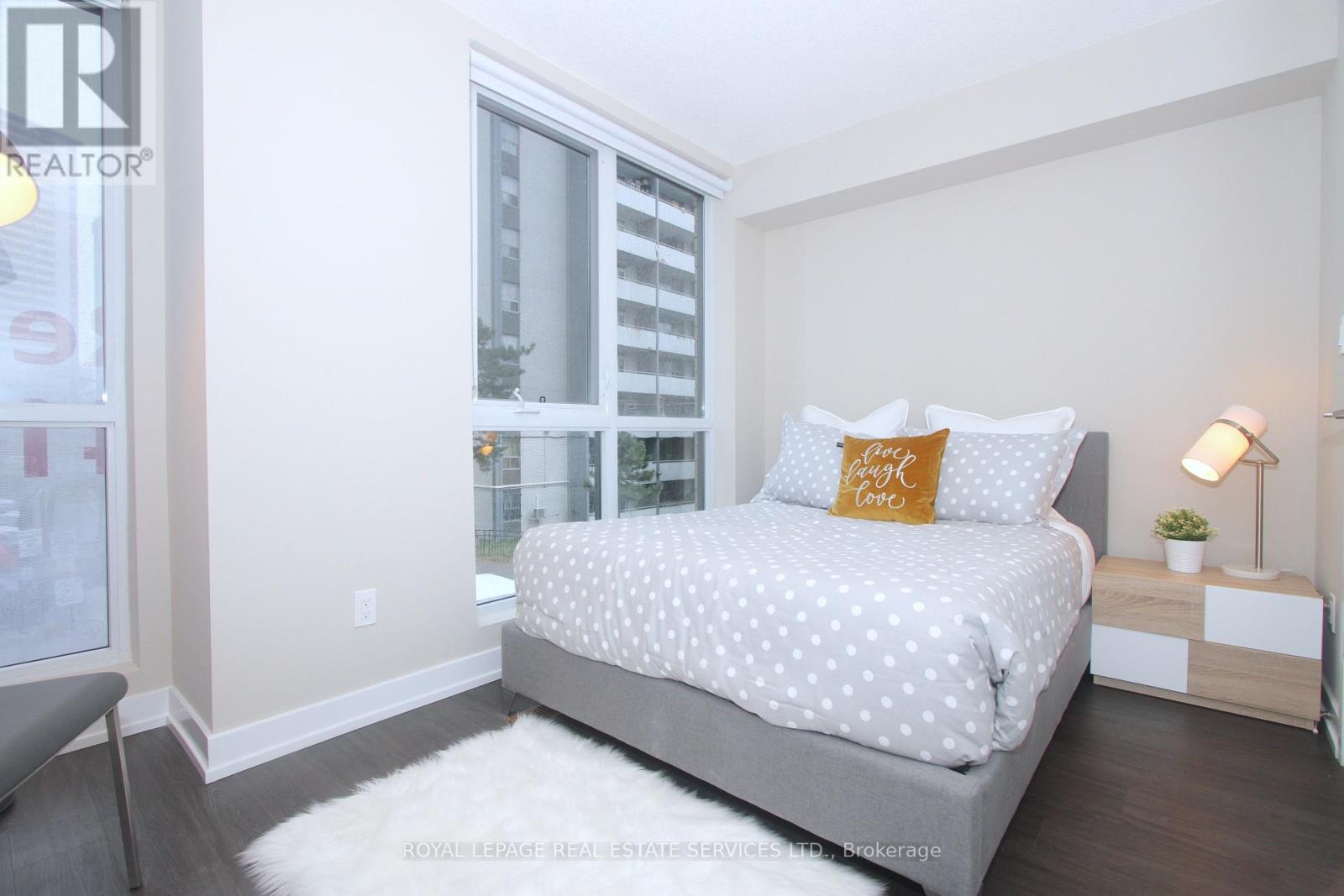284 Bleecker Street, Toronto, Ontario  M4X 1K7 - Photo 7 - C12363116