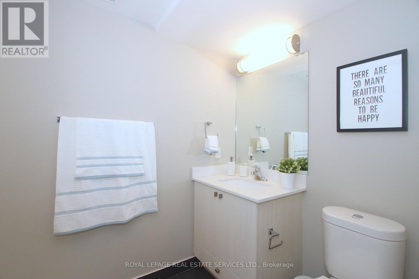 284 Bleecker Street, Toronto, Ontario  M4X 1K7 - Photo 8 - C12363116