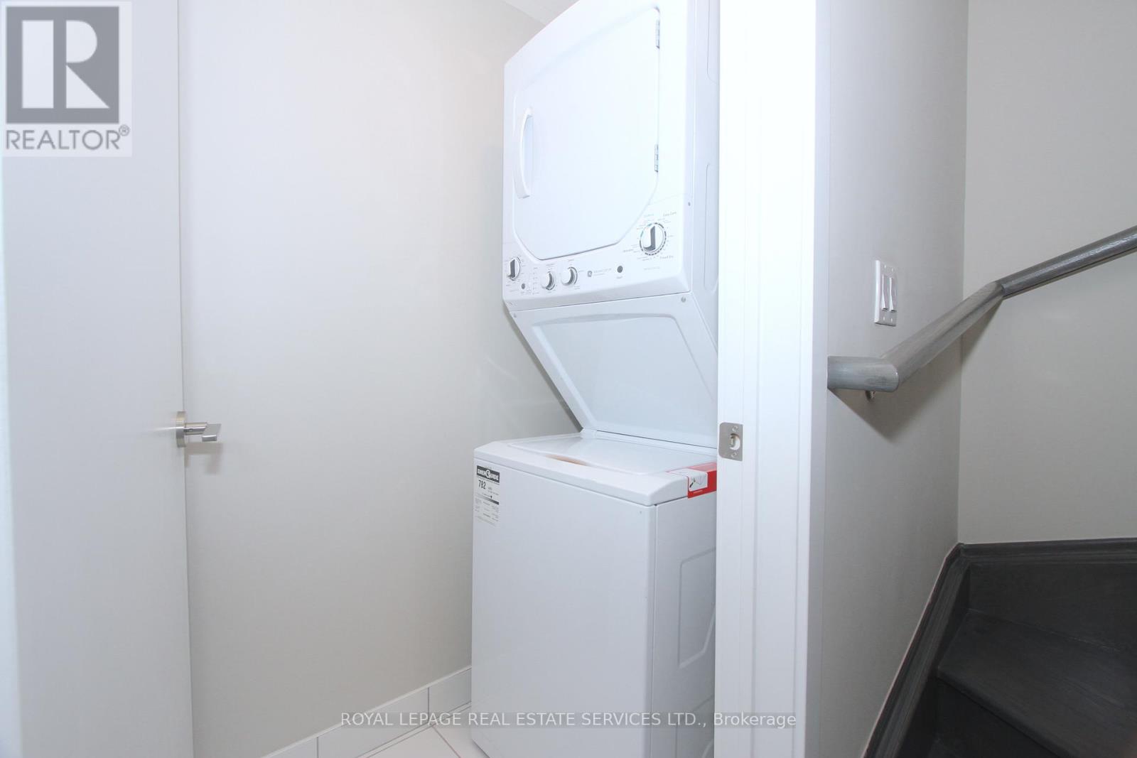 284 Bleecker Street, Toronto, Ontario  M4X 1K7 - Photo 9 - C12363116