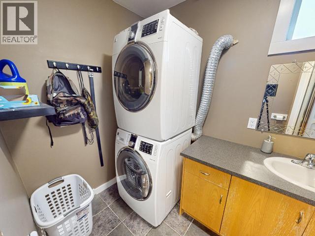 3412 Thurlow Place, Powell River, British Columbia  V8A 5G6 - Photo 35 - 19253