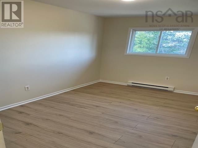 426 Renfrew Street, Dartmouth, Nova Scotia  B2Y 2M5 - Photo 4 - 202521405