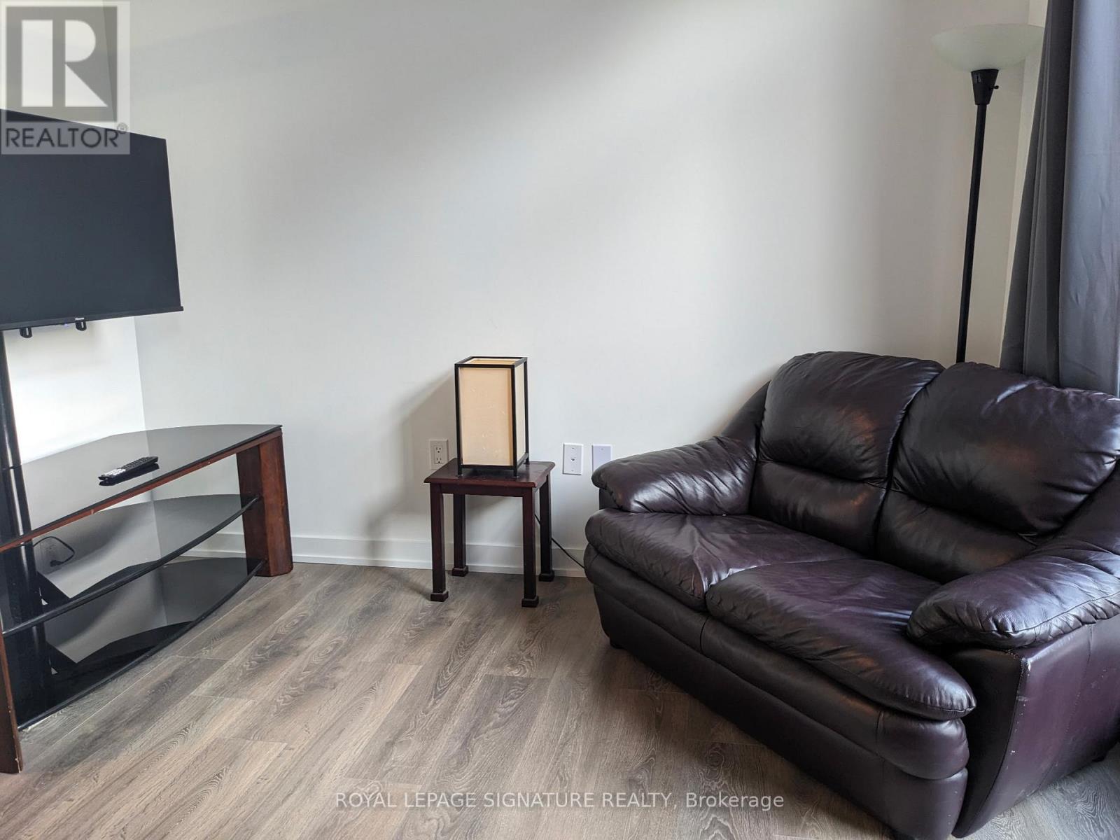 187 - 1608 Charles Street, Whitby, Ontario  L1N 1B9 - Photo 5 - E12363037