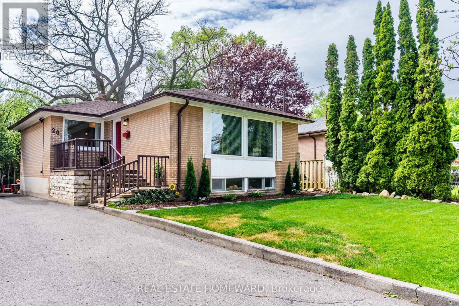 Property at 20 WOODGARDEN CRESCENT image 1