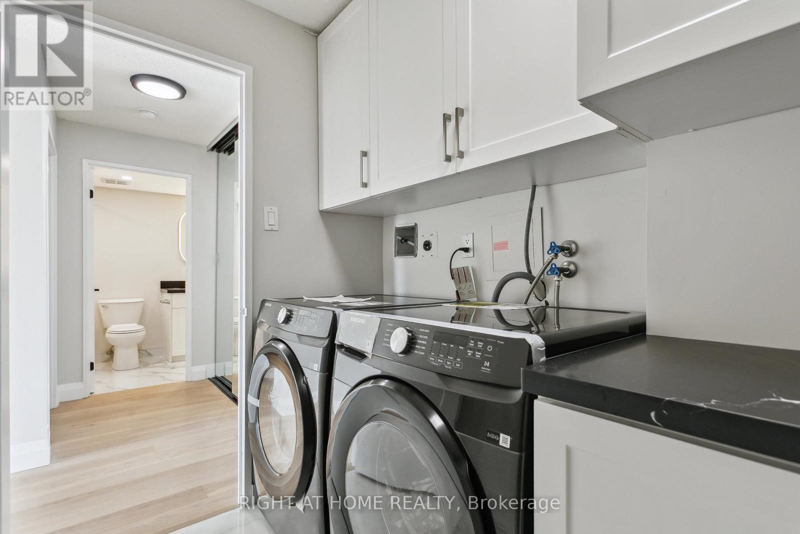 1611 - 7300 Yonge Street, Vaughan, Ontario  L4J 7Y5 - Photo 28 - N12363034
