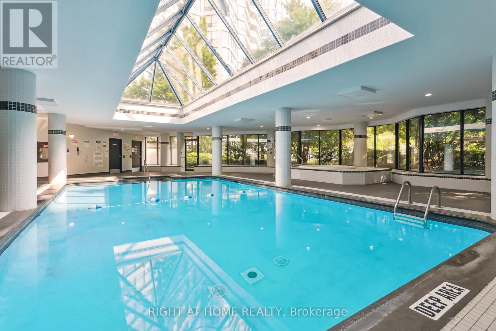 1611 - 7300 Yonge Street, Vaughan, Ontario  L4J 7Y5 - Photo 31 - N12363034