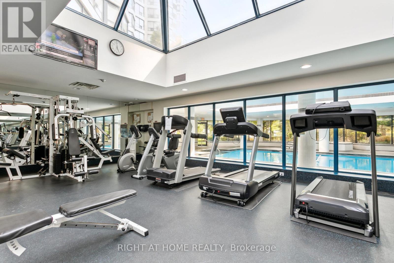 1611 - 7300 Yonge Street, Vaughan, Ontario  L4J 7Y5 - Photo 32 - N12363034