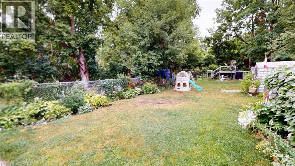 272 Grey Street, Brantford, Ontario  N3S 4W8 - Photo 3 - 40761506
