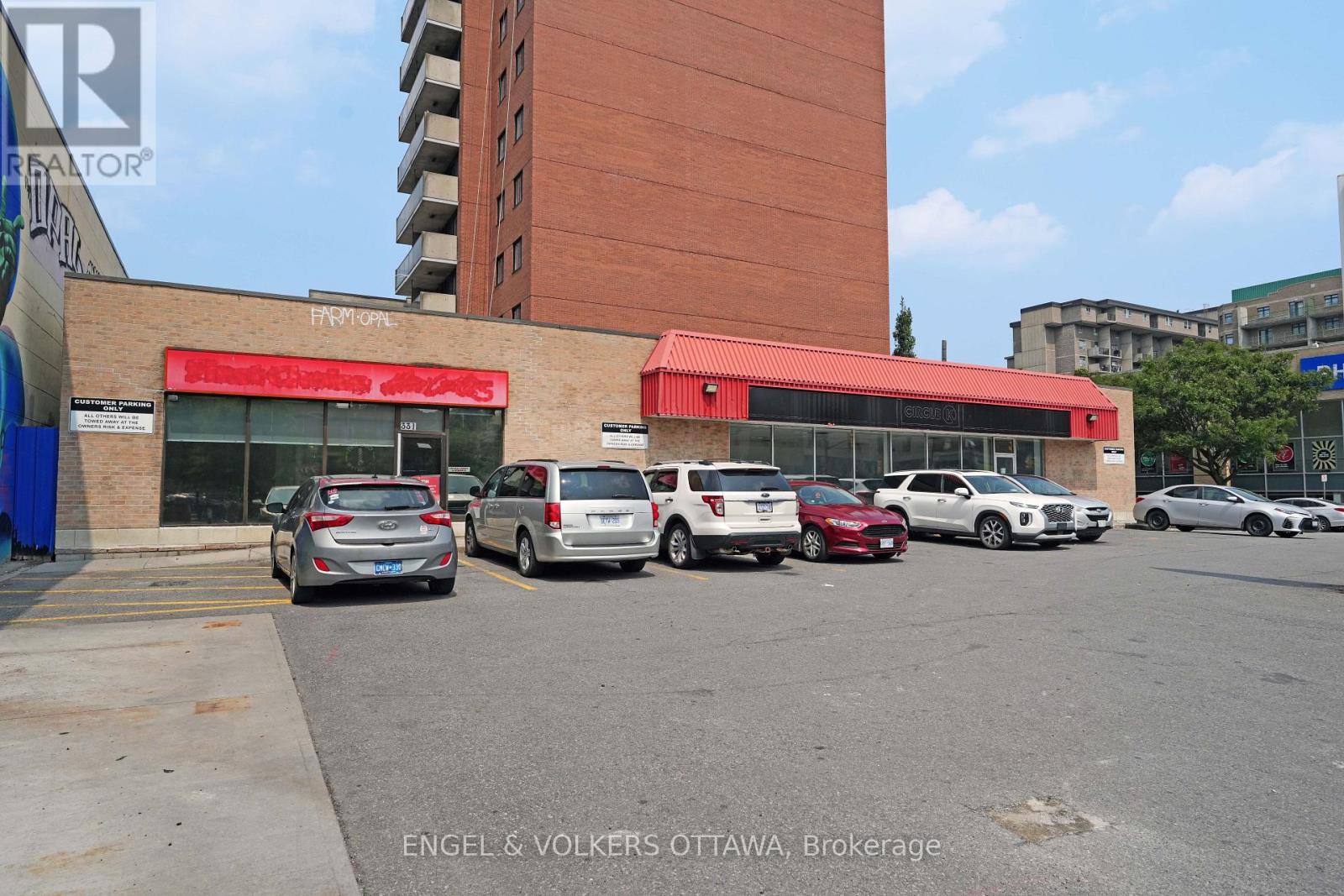 333 Rideau Street, Ottawa, Ontario  K1N 5Y4 - Photo 2 - X12363149