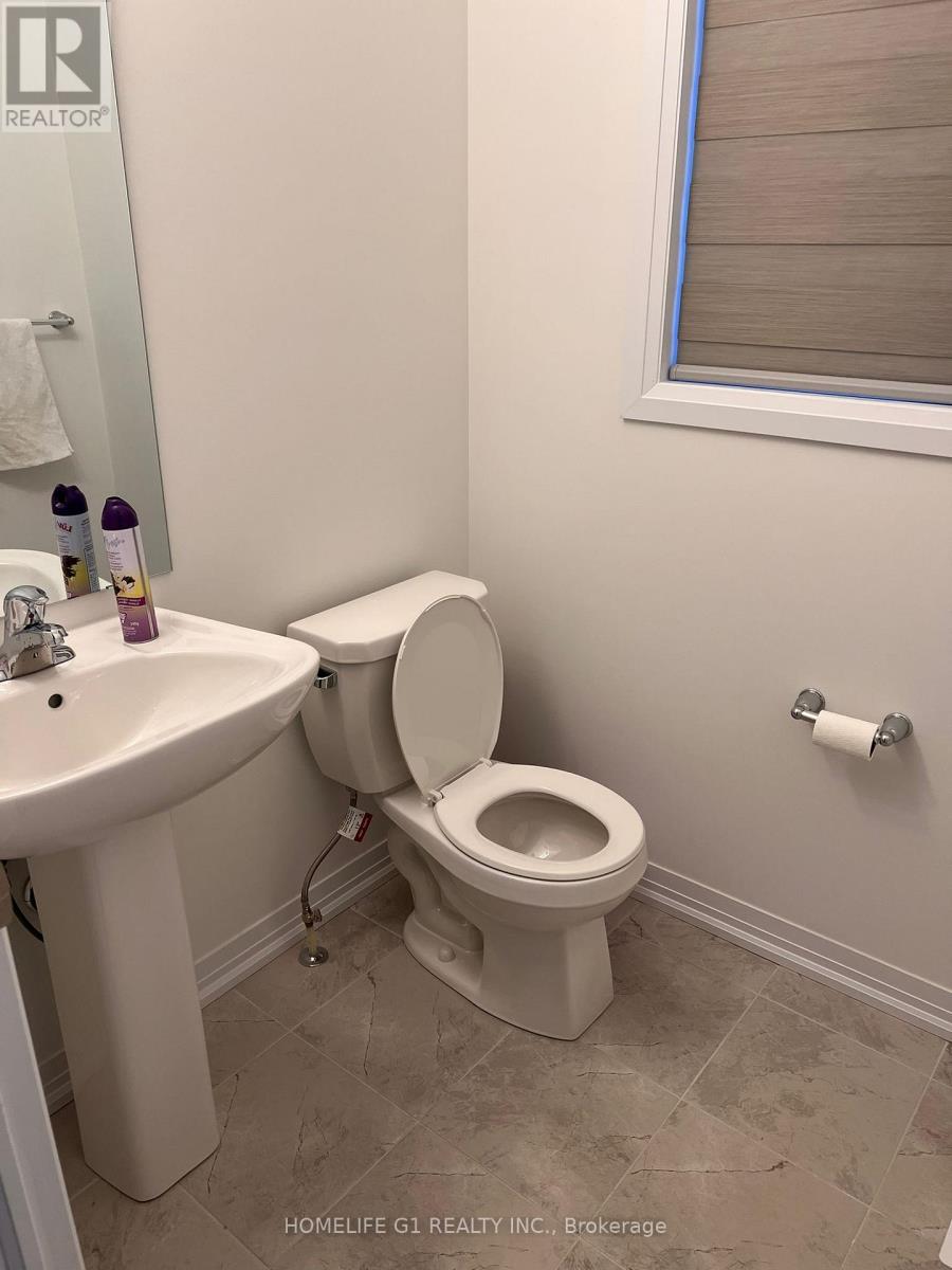 151 Velvet Way, Thorold, Ontario  L2V 0P1 - Photo 18 - X12363022