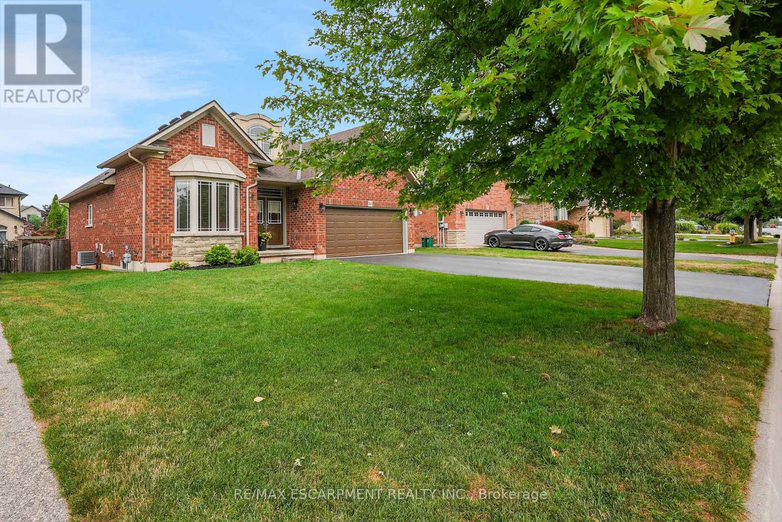 169 Central Avenue, Grimsby, Ontario  L3M 5T4 - Photo 25 - X12363049