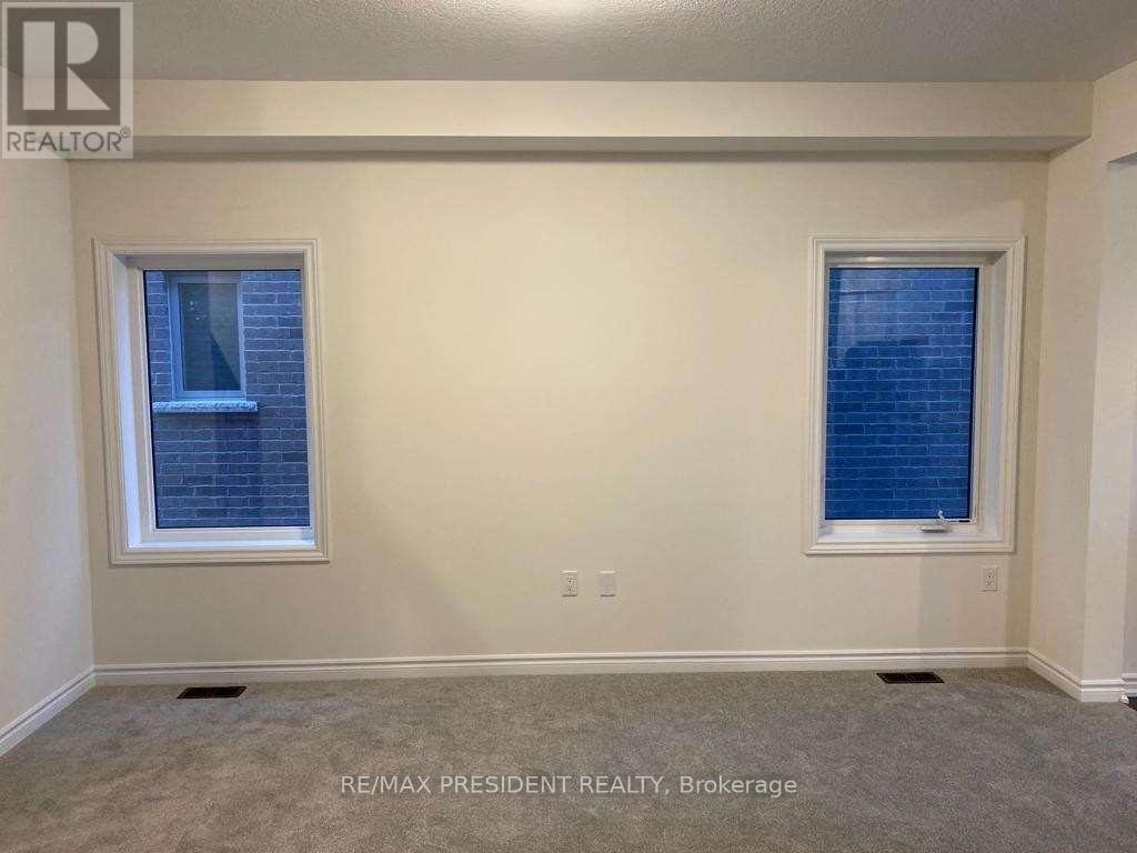 10 Poole Street, Brantford, Ontario  N3V 0B1 - Photo 4 - X12362991