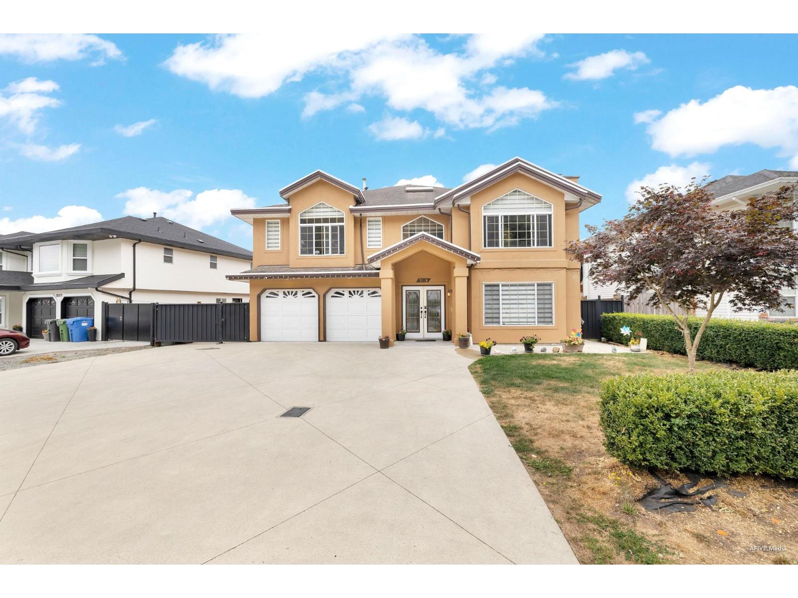 3528 Galiano Drive, Abbotsford, British Columbia  V2T 5R5 - Photo 2 - R3039980
