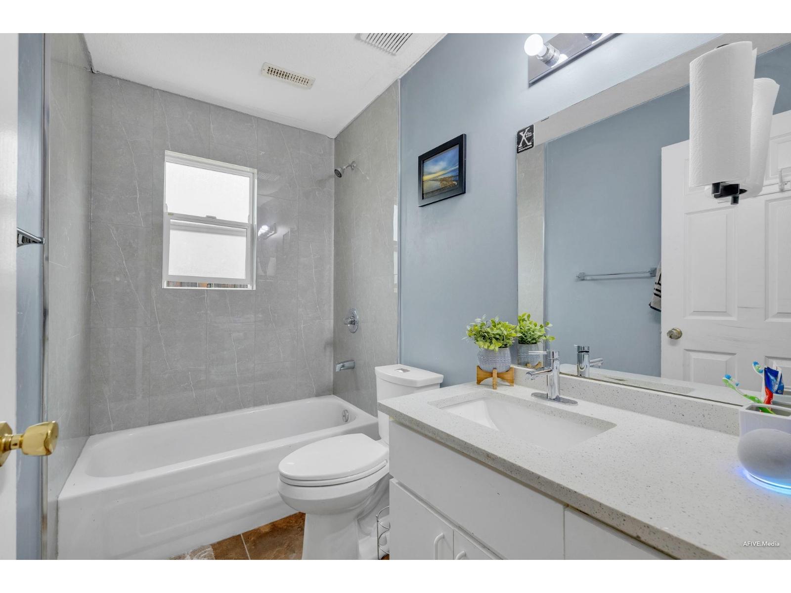 3528 Galiano Drive, Abbotsford, British Columbia  V2T 5R5 - Photo 7 - R3039980