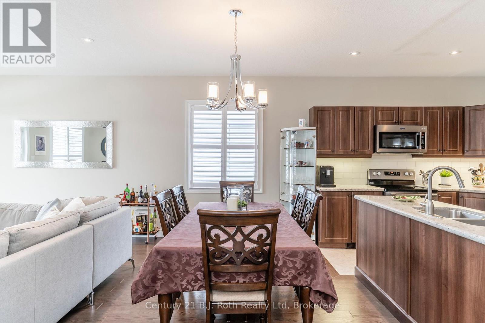 4 Charlie Rawson Boulevard, Tay, Ontario  L0K 2A0 - Photo 11 - S12078079