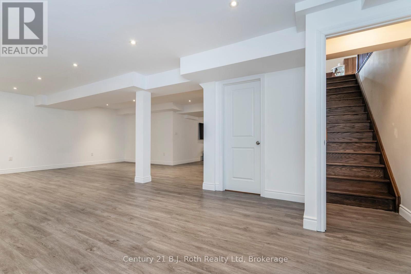 4 Charlie Rawson Boulevard, Tay, Ontario  L0K 2A0 - Photo 31 - S12078079