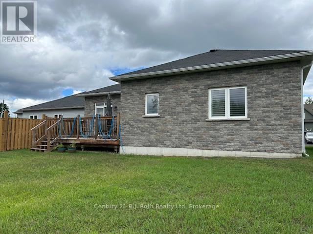 4 Charlie Rawson Boulevard, Tay, Ontario  L0K 2A0 - Photo 39 - S12078079