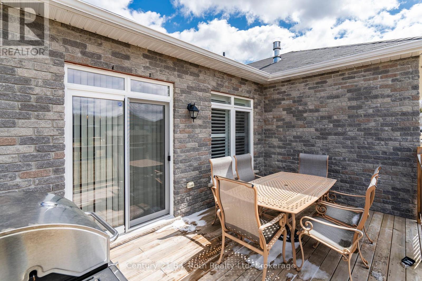 4 Charlie Rawson Boulevard, Tay, Ontario  L0K 2A0 - Photo 36 - S12078079