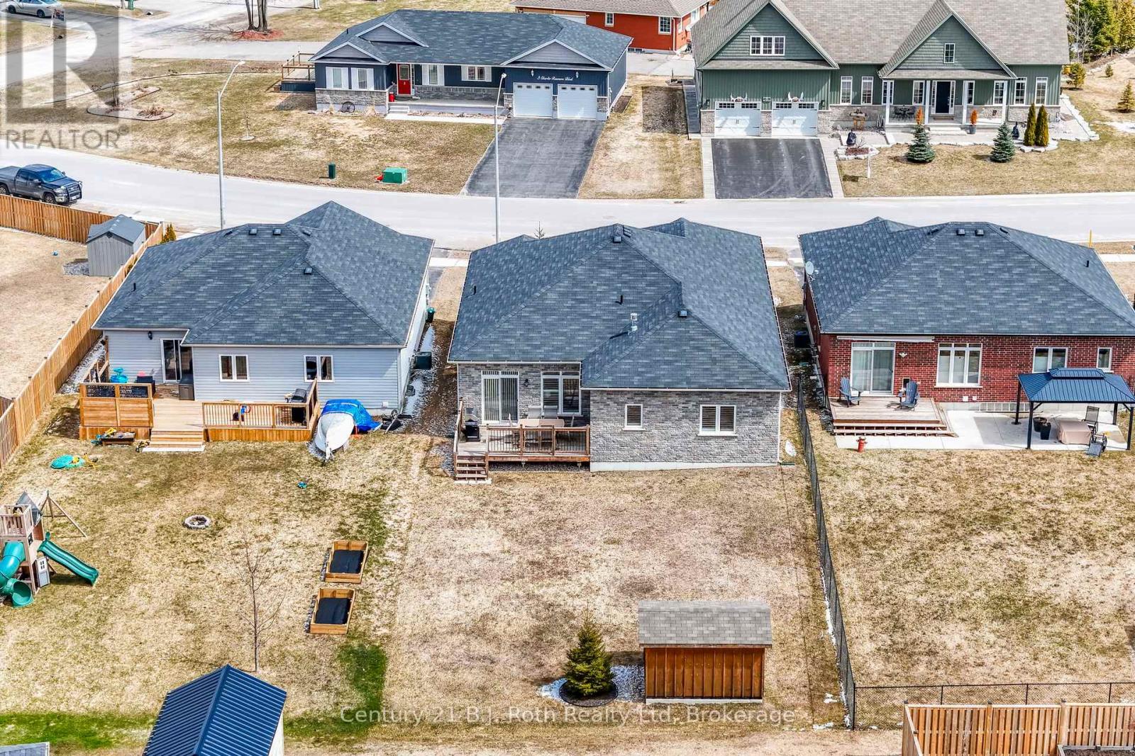 4 Charlie Rawson Boulevard, Tay, Ontario  L0K 2A0 - Photo 42 - S12078079