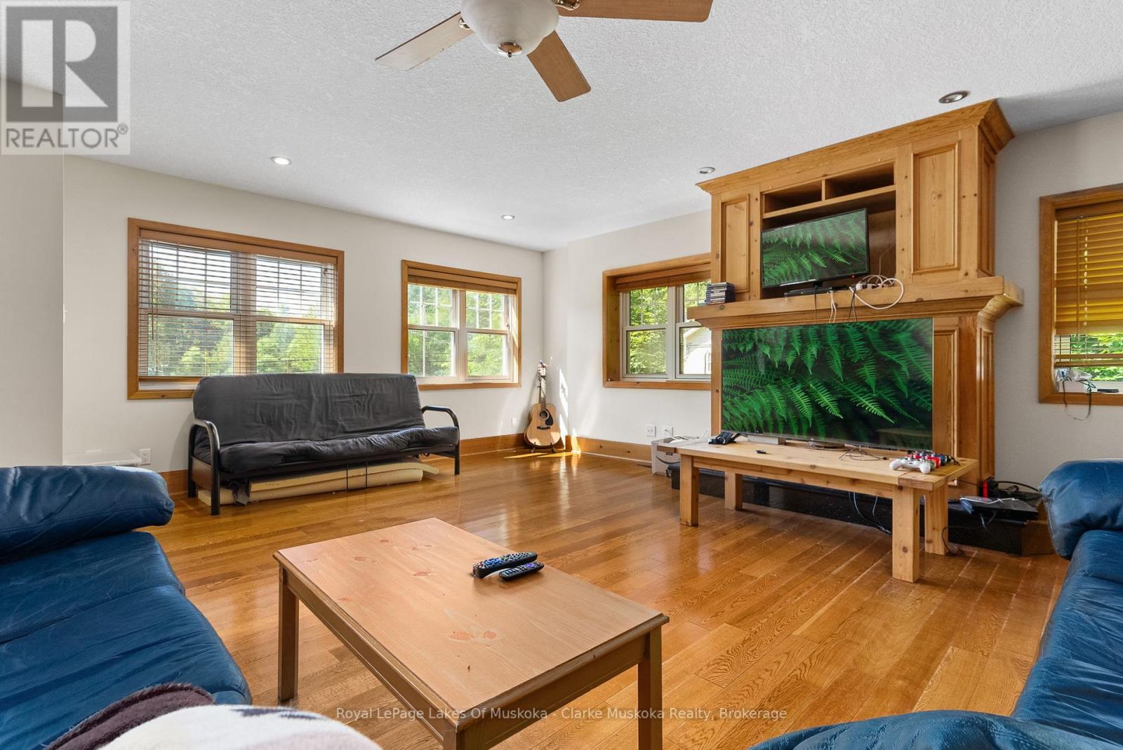 1013 Juddhaven Road, Muskoka Lakes, Ontario  P0B 1G0 - Photo 4 - X12363173