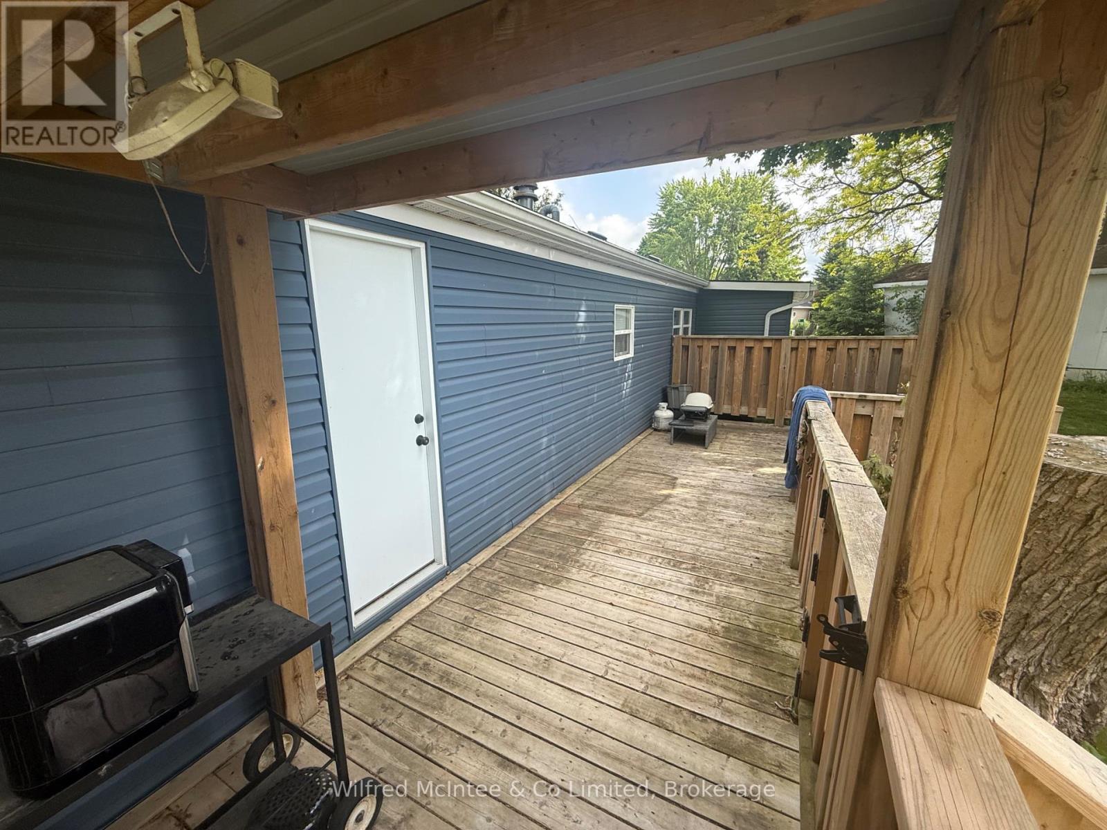 11 Bluejay Court, Brockton, Ontario  N0G 2V0 - Photo 6 - X12363200
