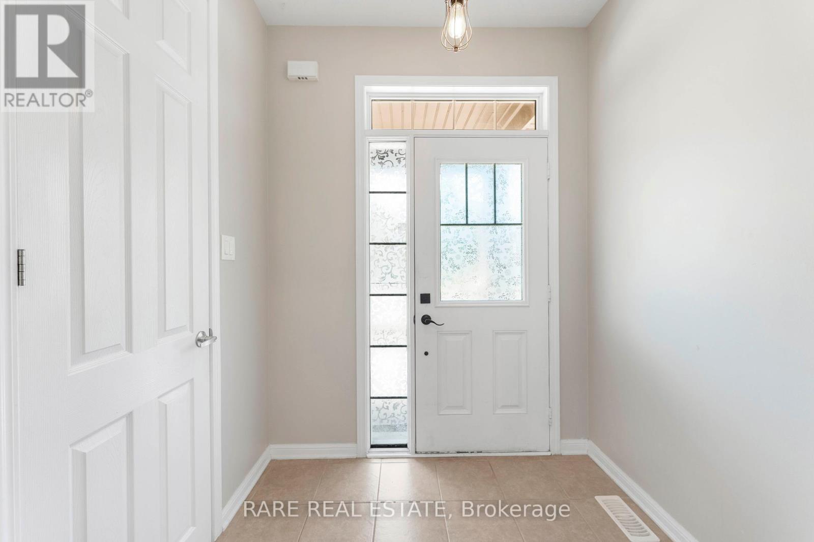 Property at 953 RIGO CROSS image 4