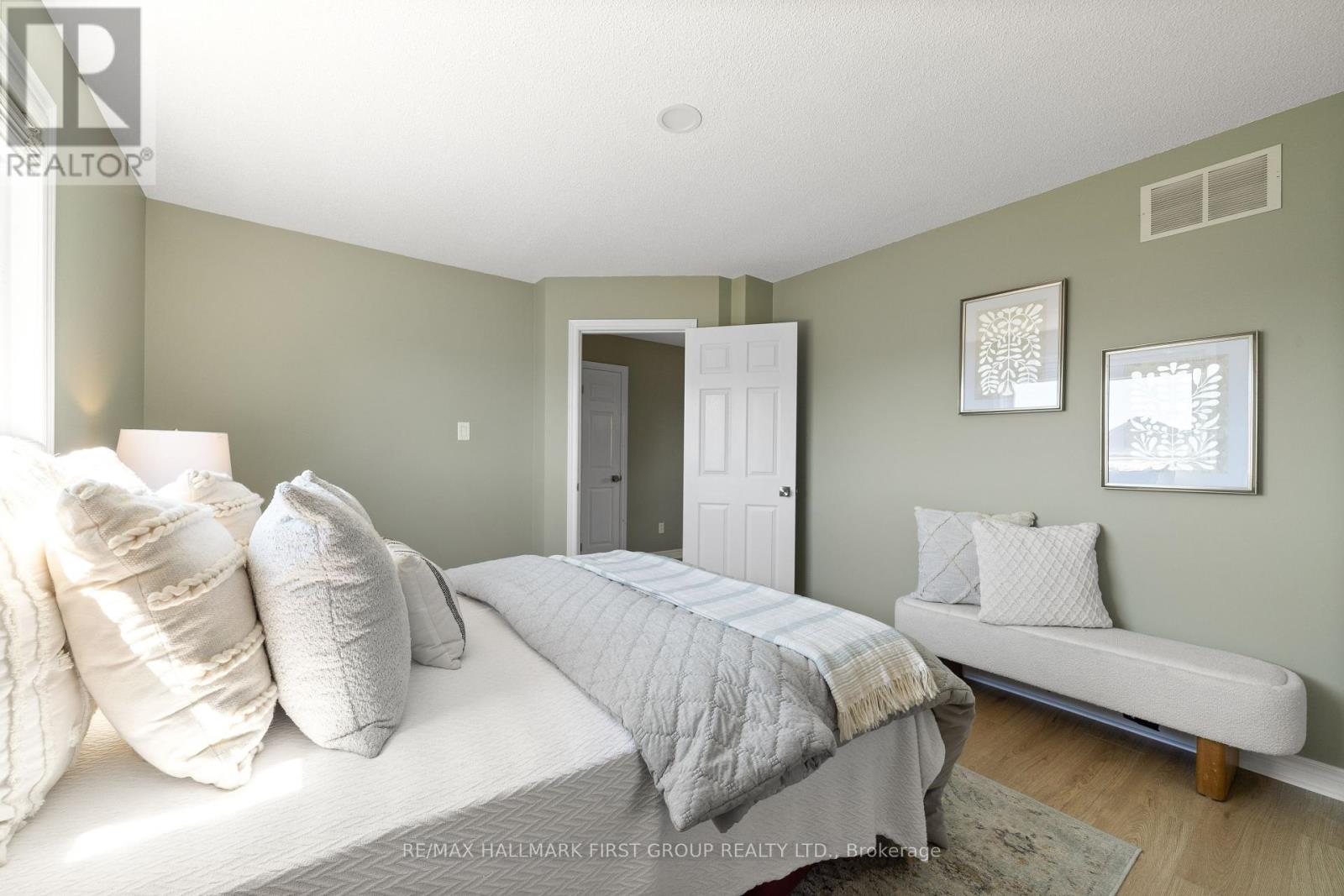 723 Carlisle Street, Cobourg, Ontario  K9A 5E6 - Photo 30 - X12363272