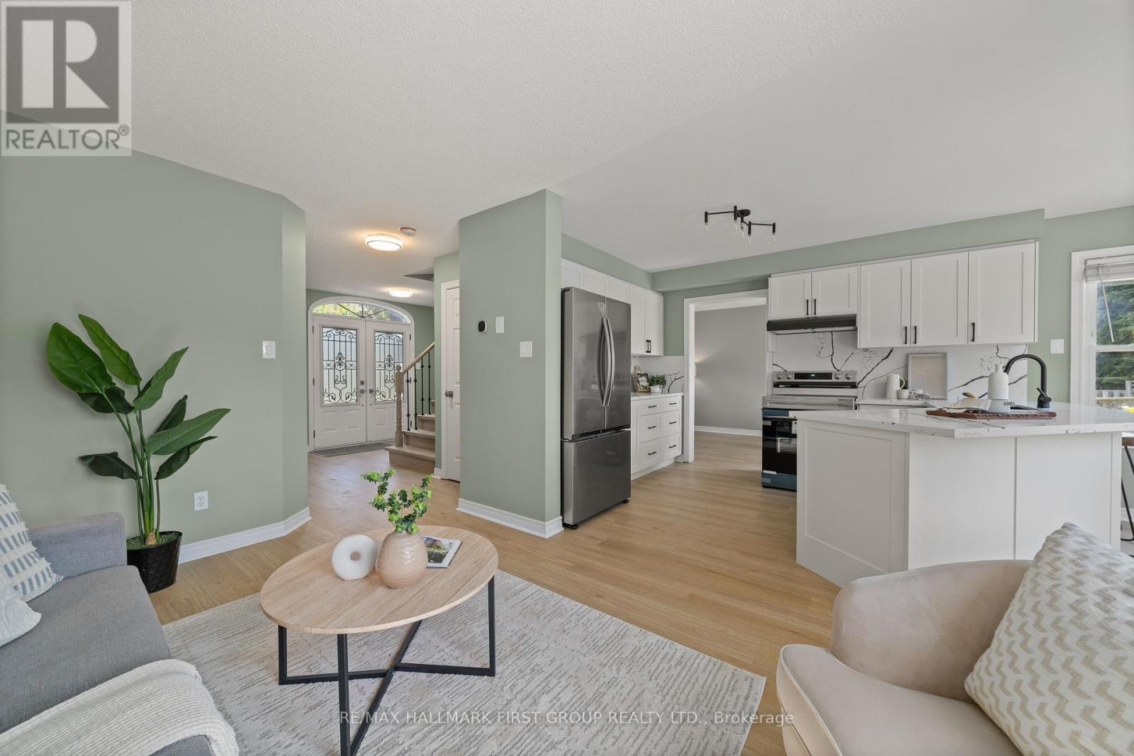 723 Carlisle Street, Cobourg, Ontario  K9A 5E6 - Photo 7 - X12363272