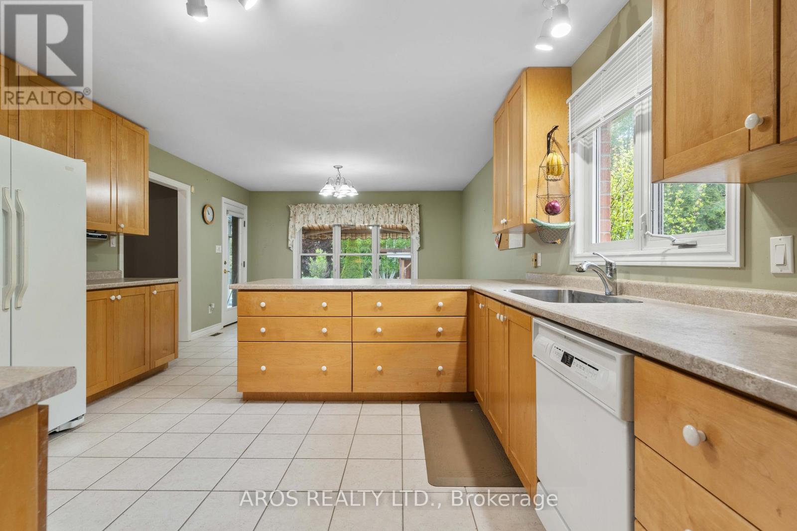10 Prince Of Wales Gate N, London North, Ontario  N6H 5M3 - Photo 23 - X12361469