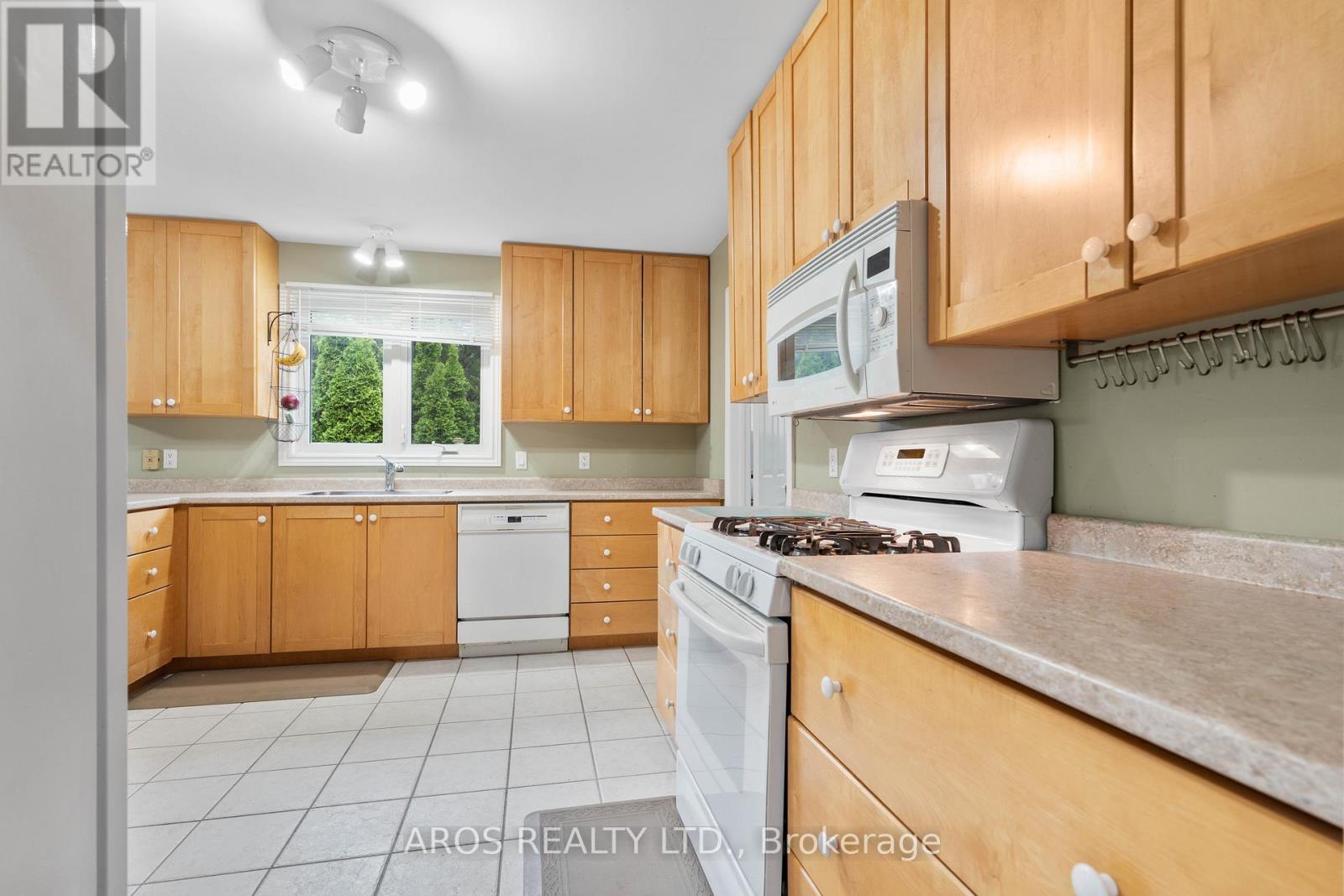 10 Prince Of Wales Gate N, London North, Ontario  N6H 5M3 - Photo 22 - X12361469