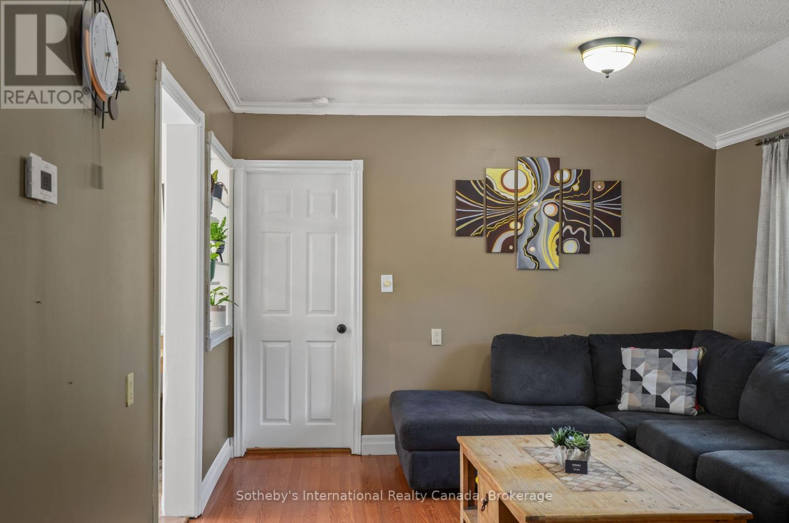 116 Ninth Street, Midland, Ontario  L4R 4B8 - Photo 2 - S12363291