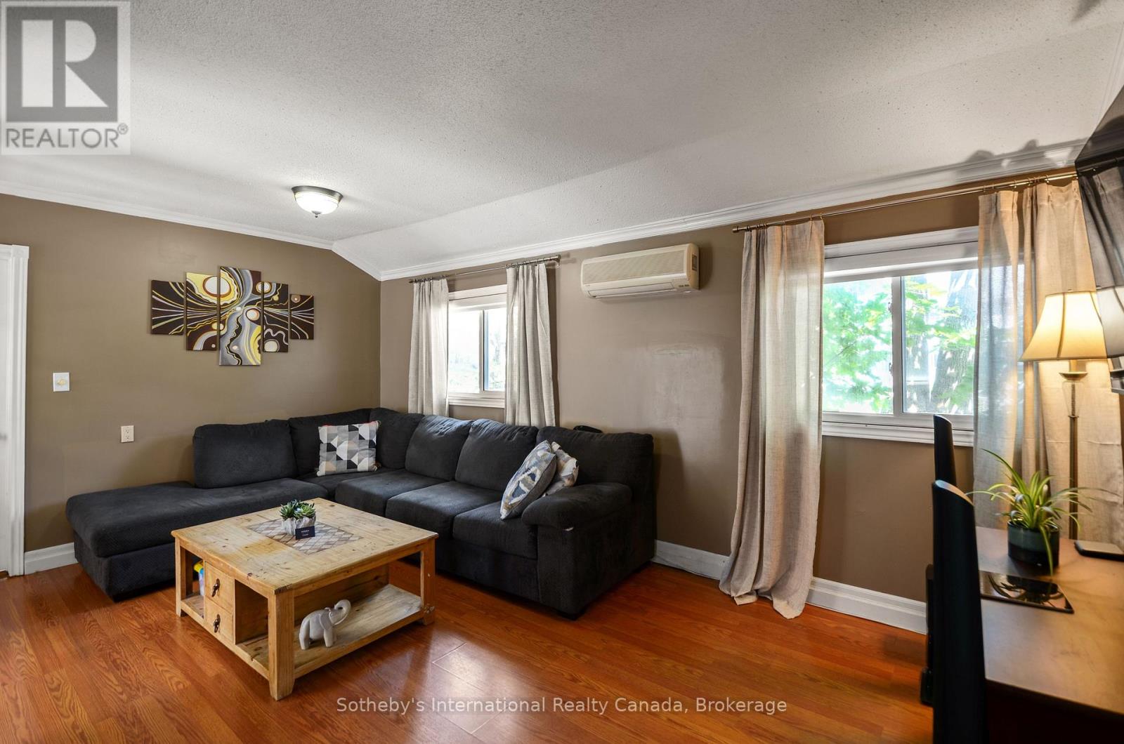 116 Ninth Street, Midland, Ontario  L4R 4B8 - Photo 5 - S12363291