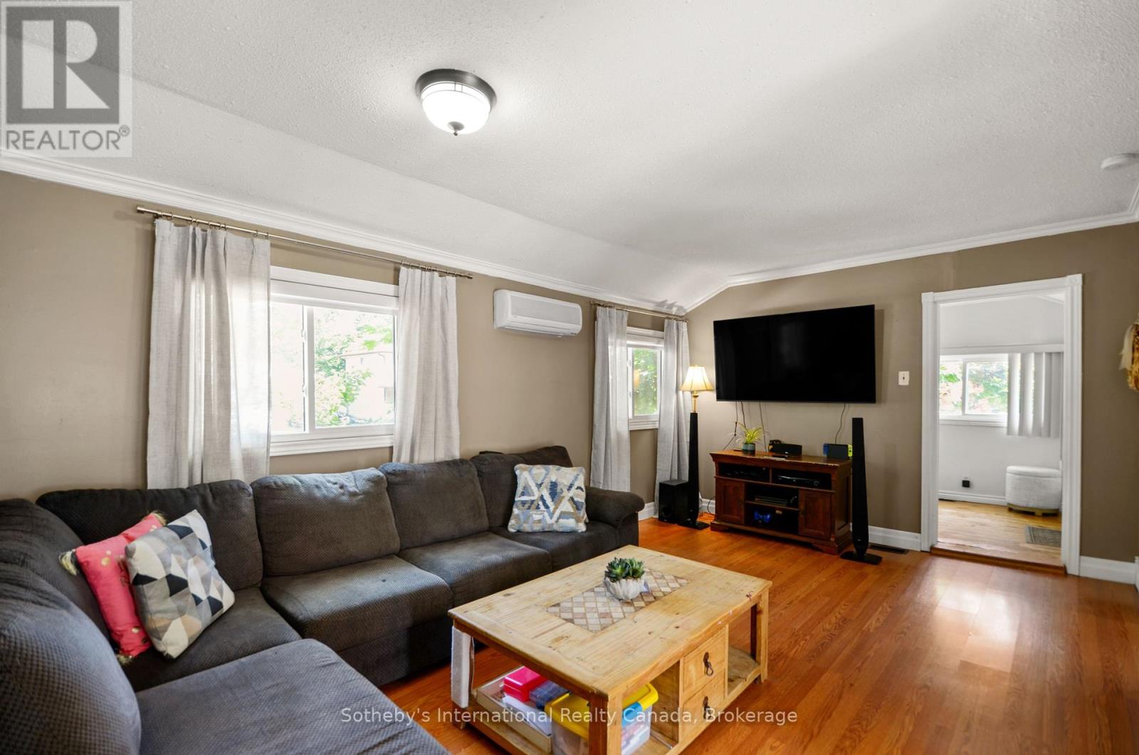 116 Ninth Street, Midland, Ontario  L4R 4B8 - Photo 8 - S12363291