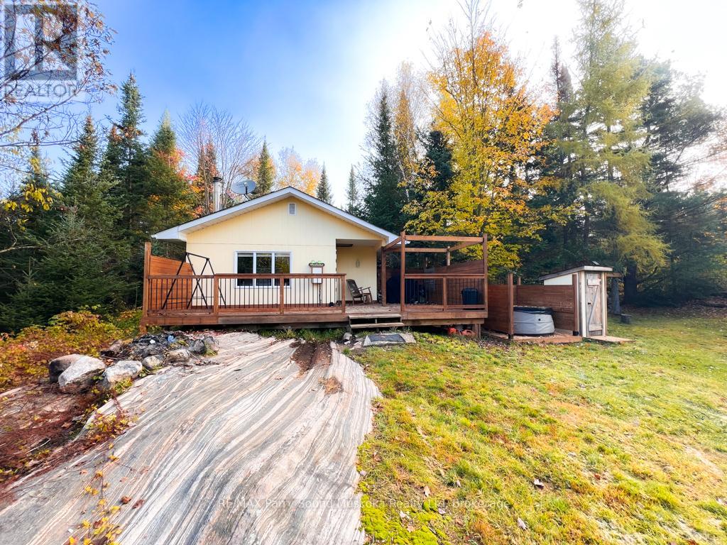 17 Ainslie Lake Road, Whitestone, Ontario  P0A 1G0 - Photo 2 - X12363299