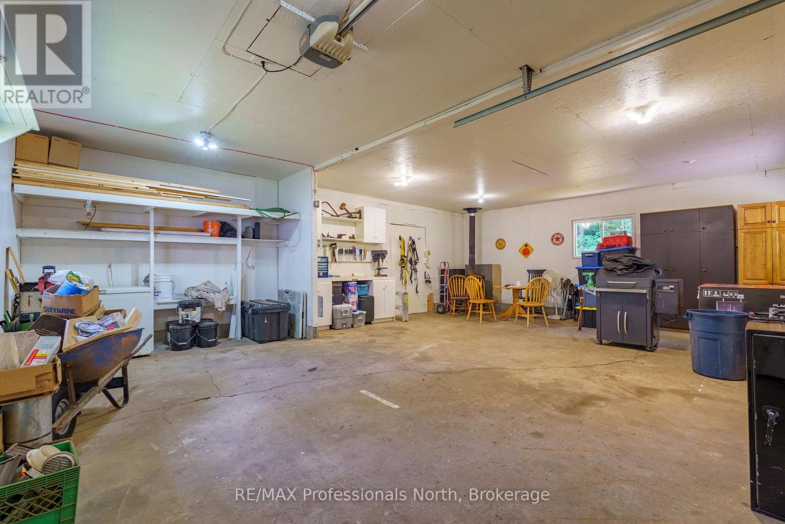 187 Stephenson 4 Road W, Huntsville, Ontario  P0B 1M0 - Photo 31 - X12363313