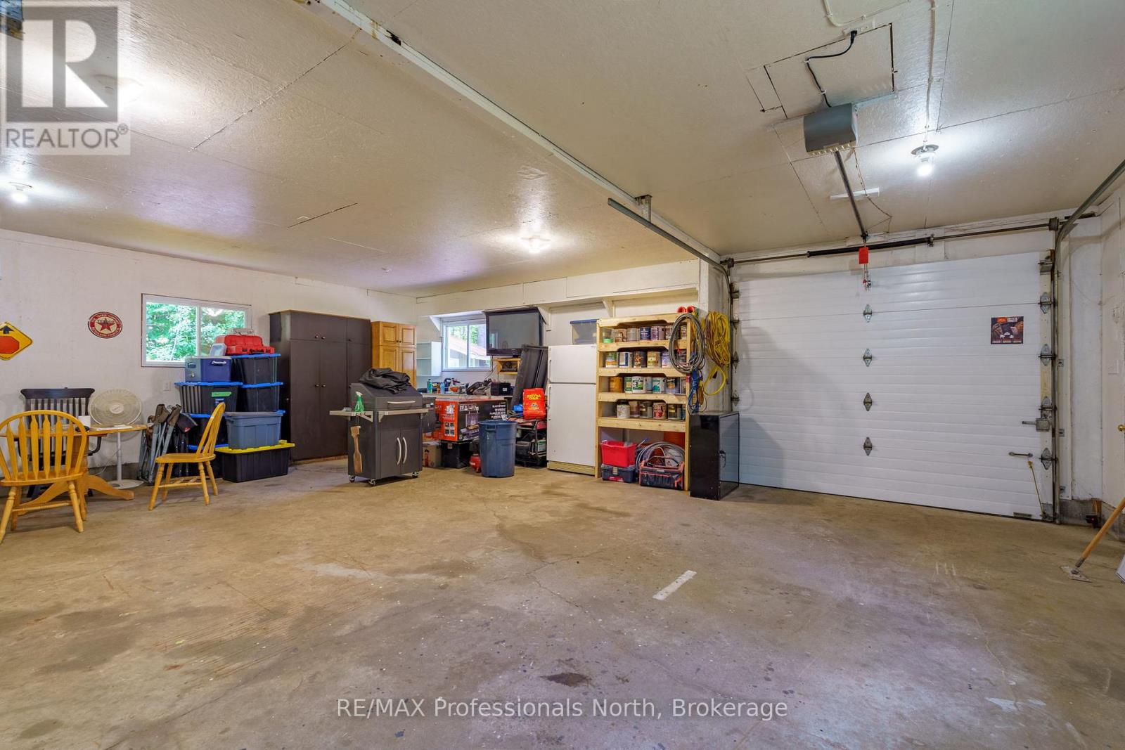 187 Stephenson 4 Road W, Huntsville, Ontario  P0B 1M0 - Photo 32 - X12363313