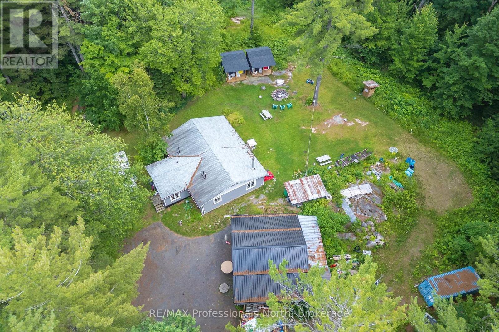 187 Stephenson 4 Road W, Huntsville, Ontario  P0B 1M0 - Photo 36 - X12363313