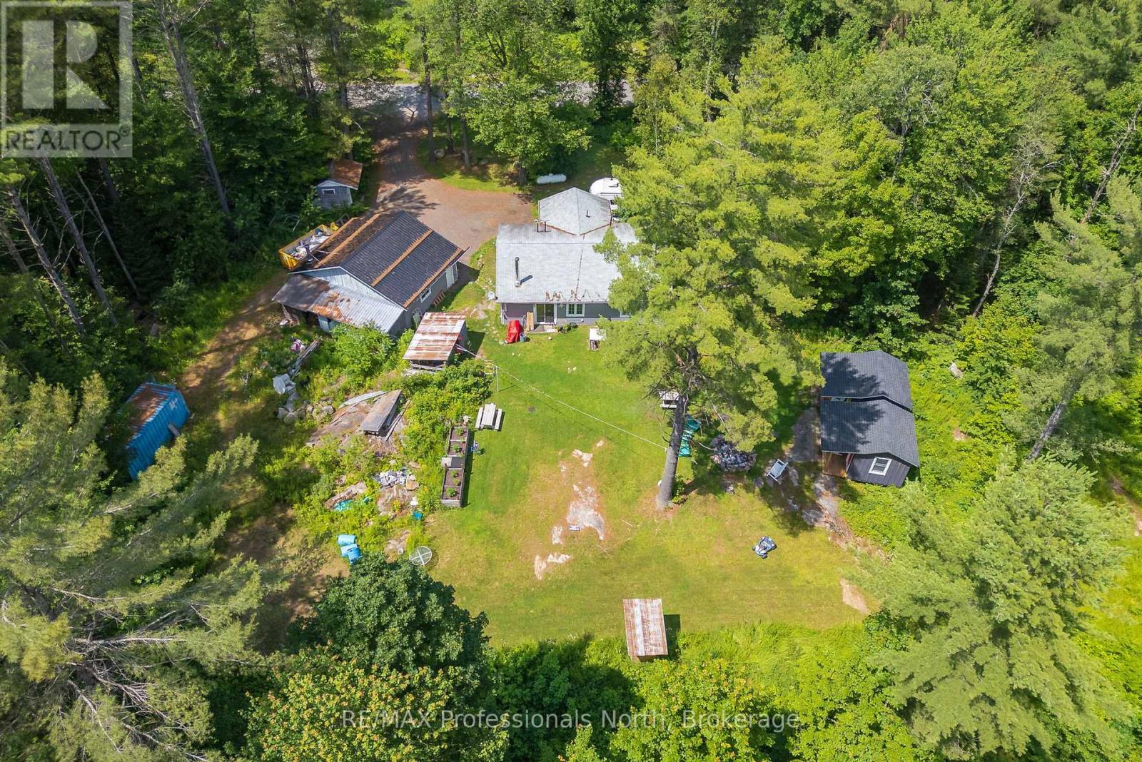 187 Stephenson 4 Road W, Huntsville, Ontario  P0B 1M0 - Photo 37 - X12363313