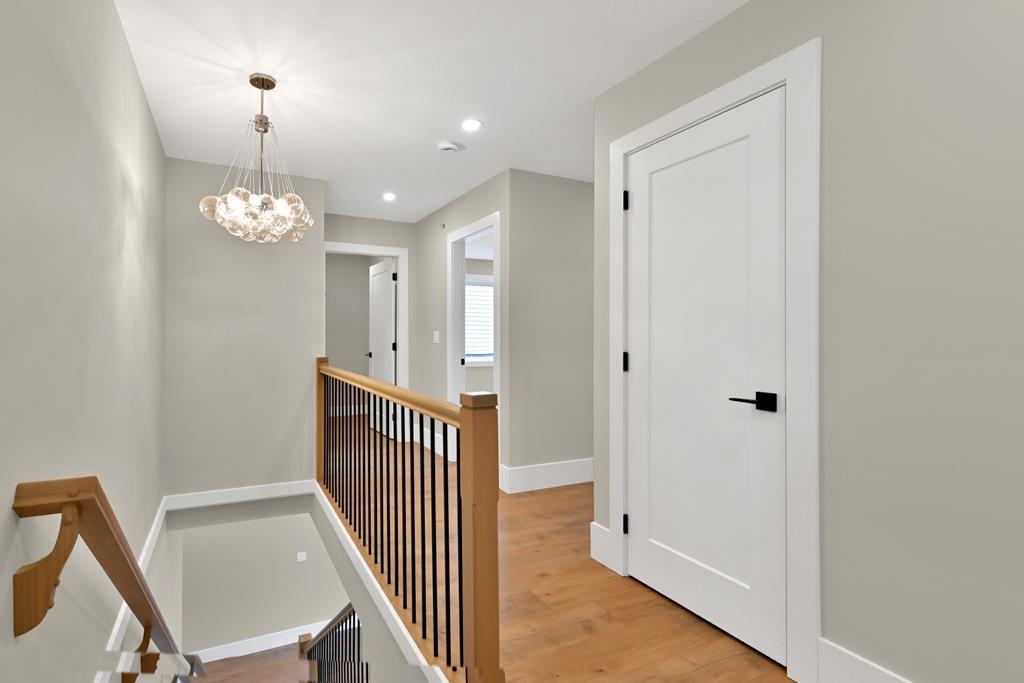 33980 Barker Court, Mission, British Columbia  V2V 6B2 - Photo 17 - R3040022