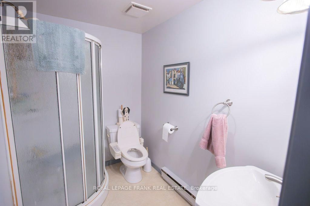 357 The Captains Corners, Kawartha Lakes, Ontario  K0M 1A0 - Photo 15 - X12363312