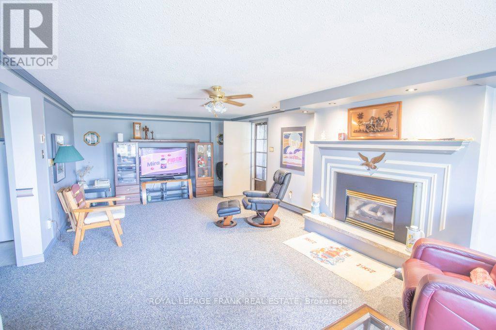 357 The Captains Corners, Kawartha Lakes, Ontario  K0M 1A0 - Photo 25 - X12363312