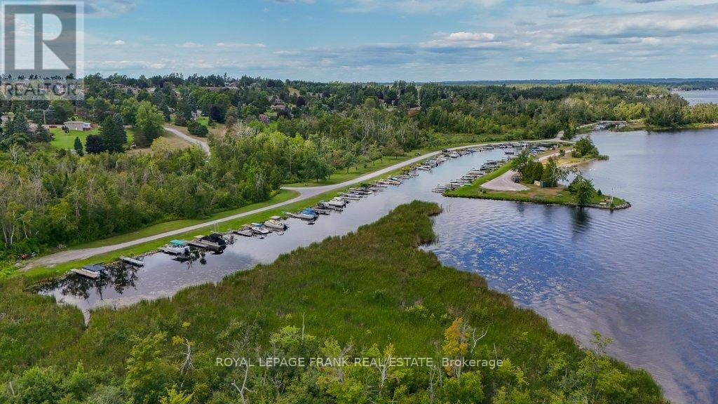 357 The Captains Corners, Kawartha Lakes, Ontario  K0M 1A0 - Photo 42 - X12363312